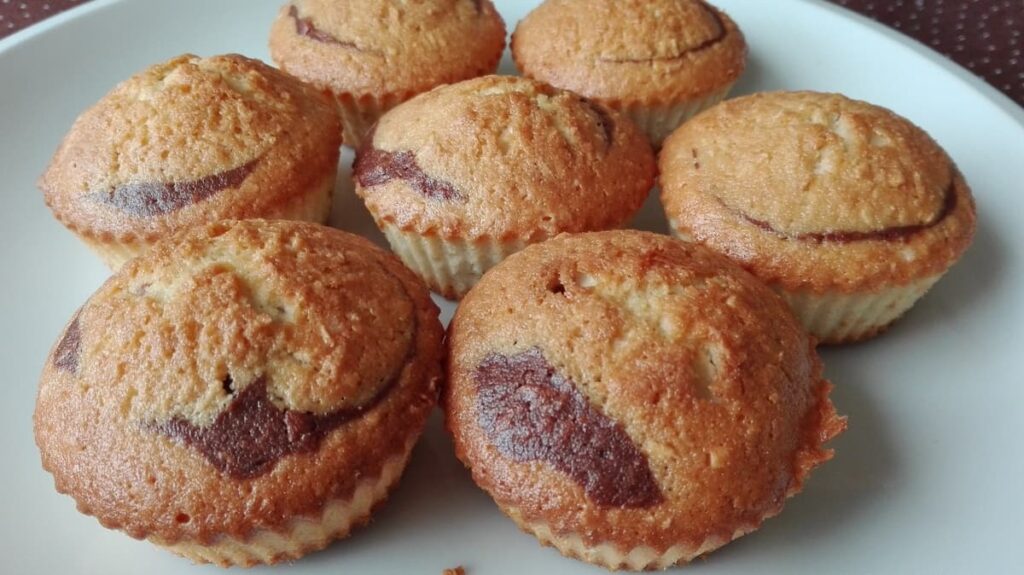 Imagem mostra muffins fofinhos e deliciosos.
